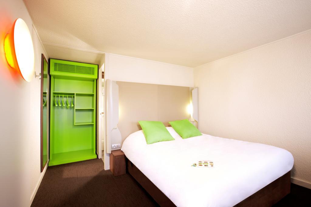 Greet Angouleme Hotel 2*