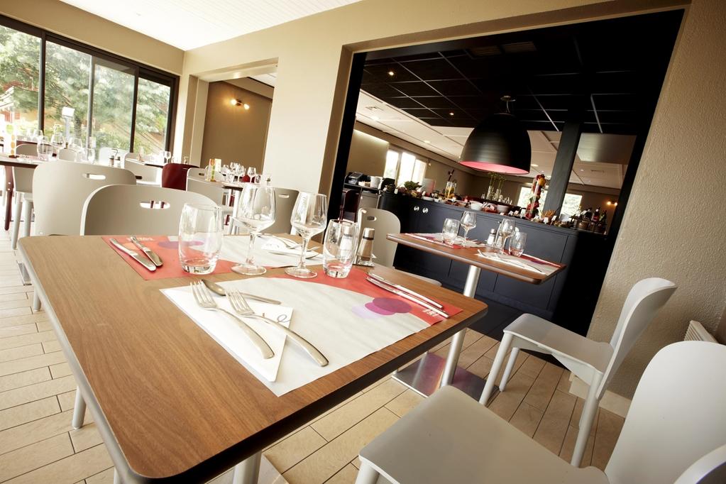Greet Angouleme Hotel